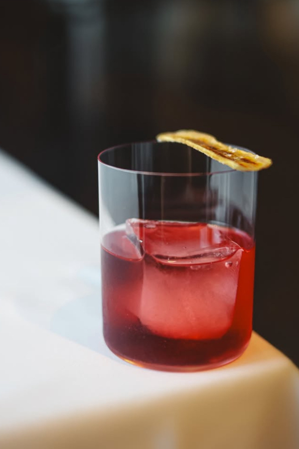 Le charme et le chic d’un cocktail vif et élégant chez Sanzaru